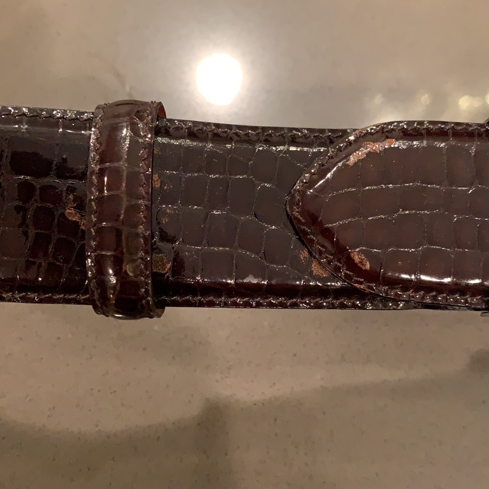 Vintage Emporio Armani brown embossed leather belt with metal logo buckle. - Picture 10 of 10